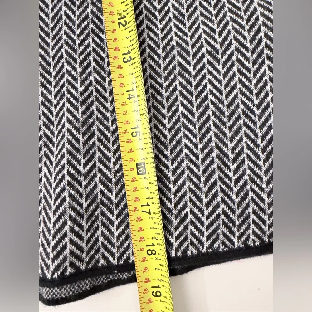 Title Nine Super Power Skirt Herringbone merino wool blend M - Picture 6 of 6